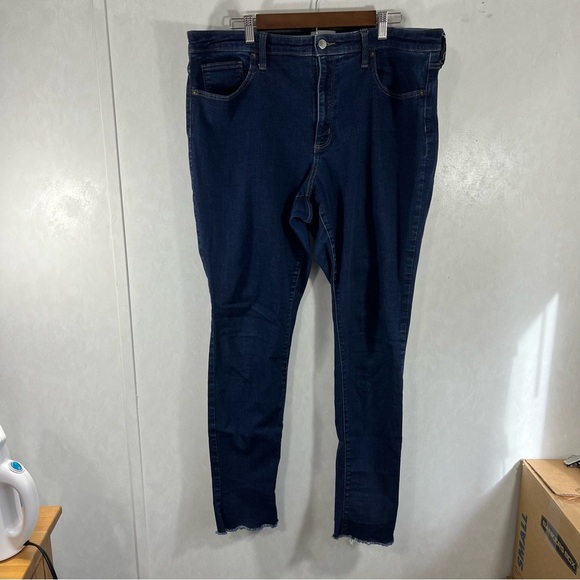 Universal Thread Blue Skinny Jeans Classic Fit - Picture 1 of 6
